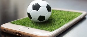téléphone portable 300x128 - Football : voici les meilleurs sites, stats et applications