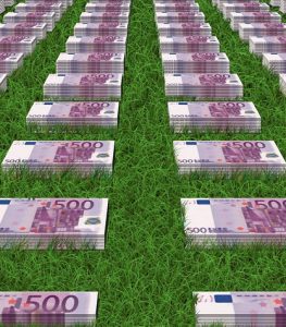euros 263x300 - Sponsors liés aux jeux d’argent: voici les problèmes qu’ils occasionnent dans le football