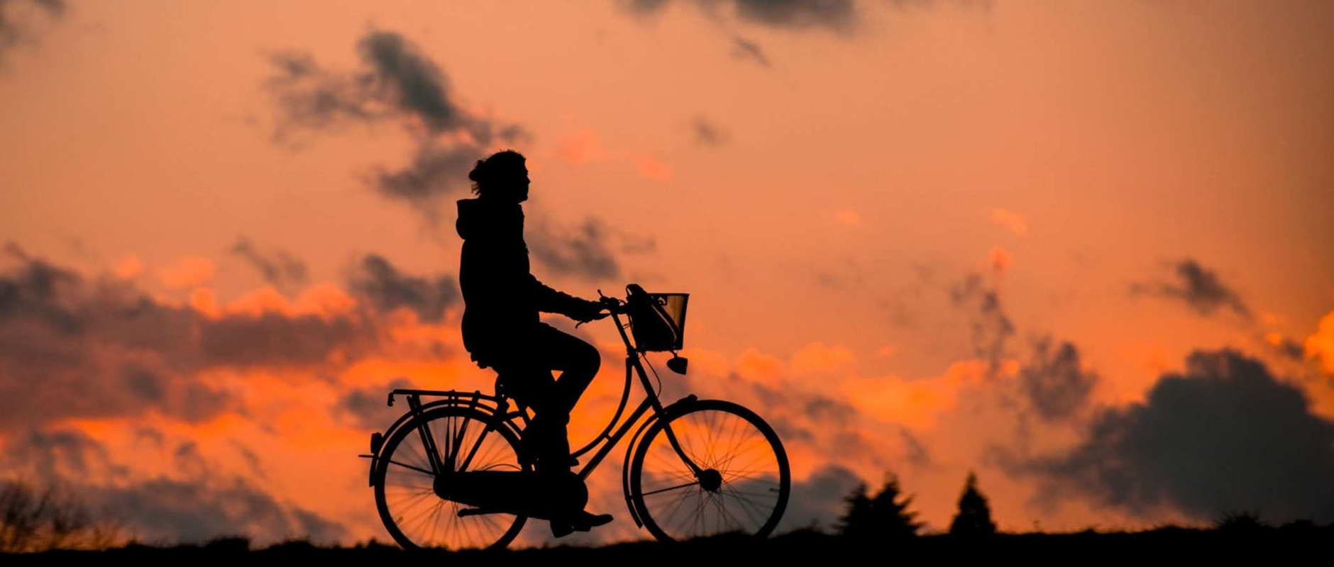 10 raisons d’aller au boulot à vélo dès aujourd’hui. poster image 10 raisons d’aller au boulot à vélo dès aujourd’hui. Diminuer les risques de maladies. - 10 raisons d’aller au boulot à vélo dès aujourd’hui.